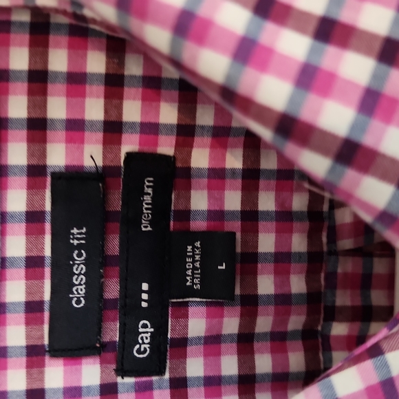 Classic fit Gap button up - Picture 2 of 3